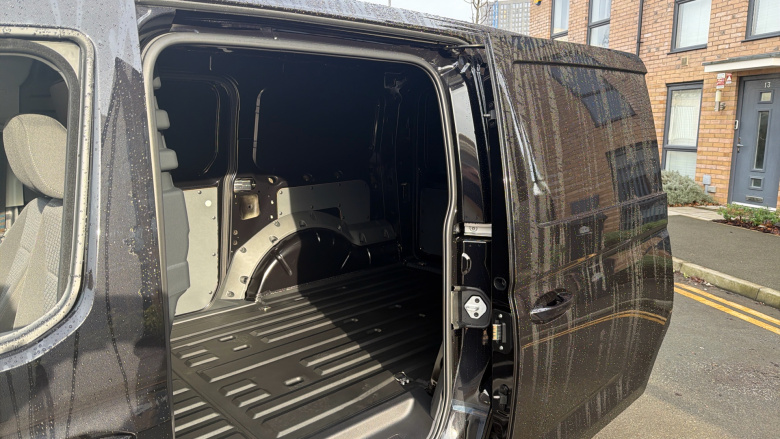 Ford Transit Connect 230 L2 Diesel 2.0 EcoBlue 102ps Limited Van